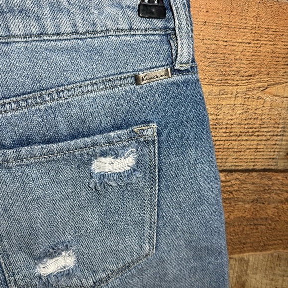 KanCan Ella High Rise Patched & Fray Hem Mom Shorts Size 27 - Picture 10 of 15